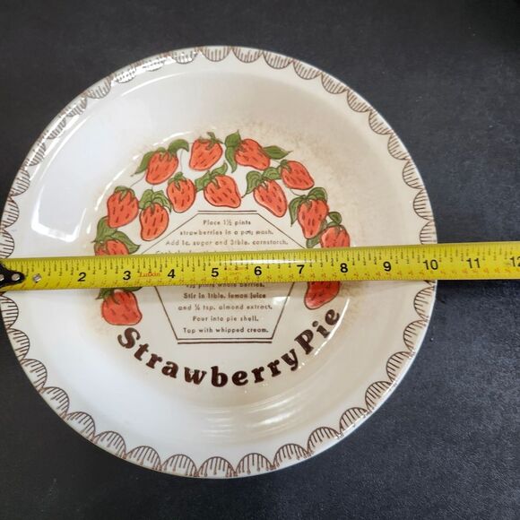 Vintage Strawberry Pie Recipe Ceramic Pie Plate 10in Farmcore Farmhouse Déc - Picture 7 of 8